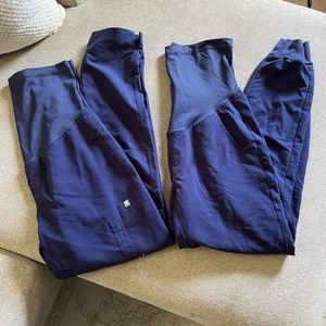 Figs maternity scrub pants and top